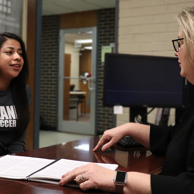 Student meets with advisor